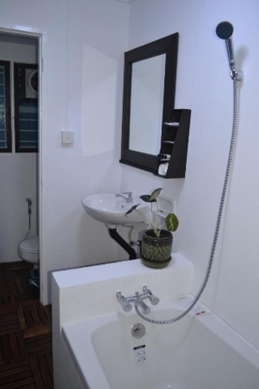 Garden Home Bed And Breakfast Yangon Oda fotoğraf